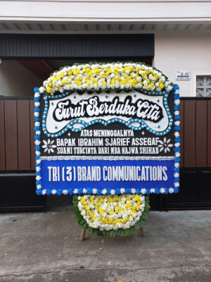 Papan Bunga Duka di Malalayang Satu Timur